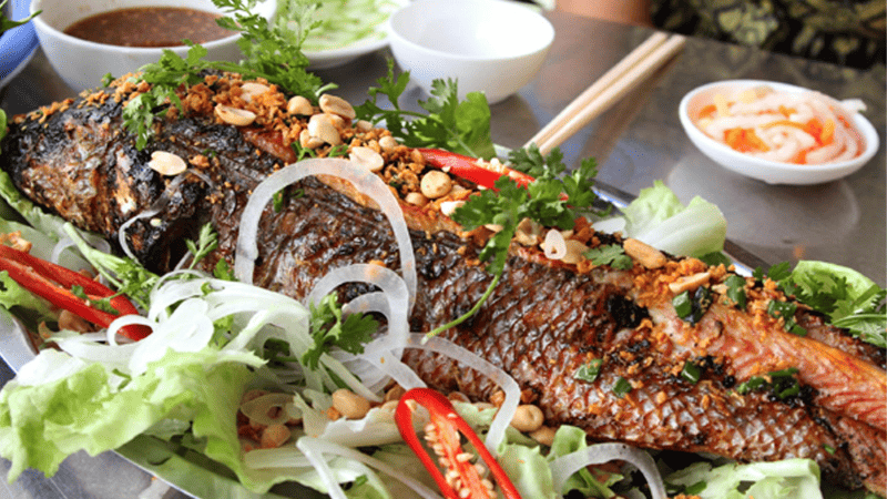Mơ thấy ăn cá lóc liên quan đến tài lộc, sức khỏe, tình cảm thế nào?